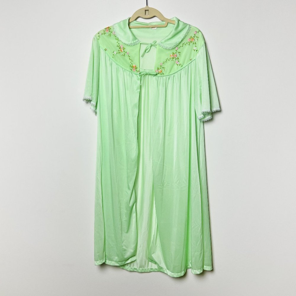 Vintage Pastel Mint Green Embroidered Floral Silk Nightgown Gotham Peignoir Robe